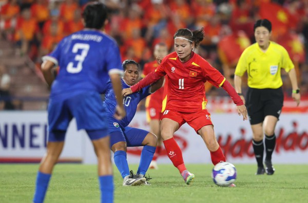 'Sạn' trong chiến thắng đậm của đội tuyển nữ Việt Nam 'Sạn' trong chiến thắng đậm của đội tuyển nữ Việt Nam