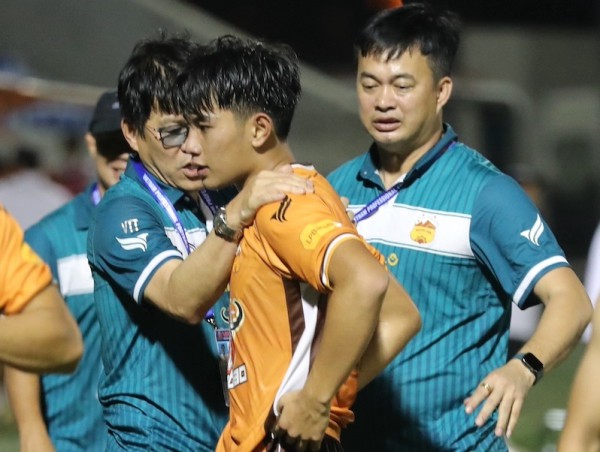 Sao trẻ HAGL Trần Gia Bảo lọt tốp 60 tài năng thế giới: Được The Guardian so sánh đặc biệt Sao trẻ HAGL Trần Gia Bảo lọt tốp 60 tài năng thế giới: Được The Guardian so sánh đặc biệt