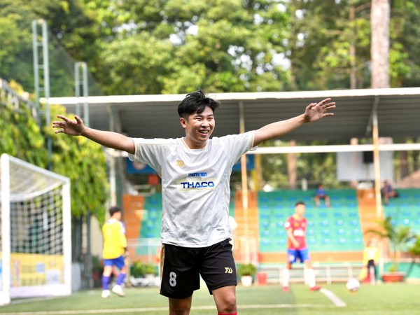 Siêu phẩm để đời của chàng tiền vệ quê An Giang Siêu phẩm để đời của chàng tiền vệ quê An Giang