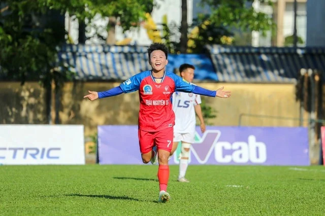 Tân binh Bích Thùy tỏa sáng ở 'thế lực mới nổi' Thái Nguyên, tái đấu đội bóng cũ