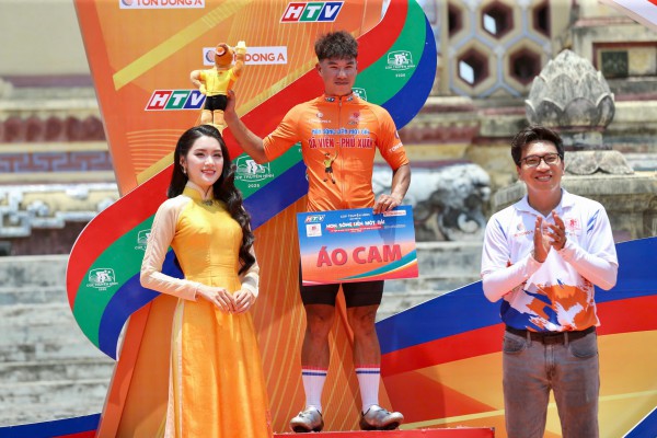 Tay đua người Belarus 'làm mưa làm gió' ở Cúp xe đạp truyền hình TP.HCM Tay đua người Belarus 'làm mưa làm gió' ở Cúp xe đạp truyền hình TP.HCM