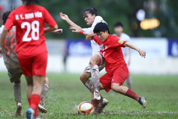 Thắng vất vả Hà Nam, Huỳnh Như và CLB TP.HCM I gây áp lực lên đội Hà Nội Thắng vất vả Hà Nam, Huỳnh Như và CLB TP.HCM I gây áp lực lên đội Hà Nội