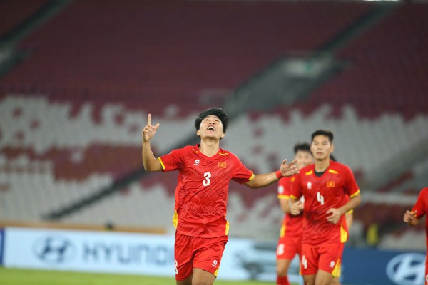 Thắng vất vả U.23 Campuchia, U.23 Việt Nam nhất bảng nhưng đáng lo Thắng vất vả U.23 Campuchia, U.23 Việt Nam nhất bảng nhưng đáng lo