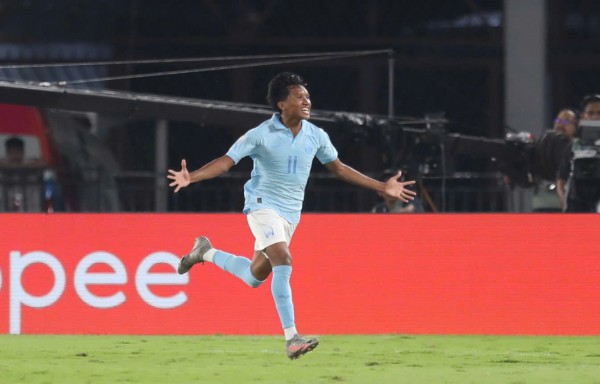 Thắng vất vả U.23 Campuchia, U.23 Việt Nam nhất bảng nhưng đáng lo Thắng vất vả U.23 Campuchia, U.23 Việt Nam nhất bảng nhưng đáng lo