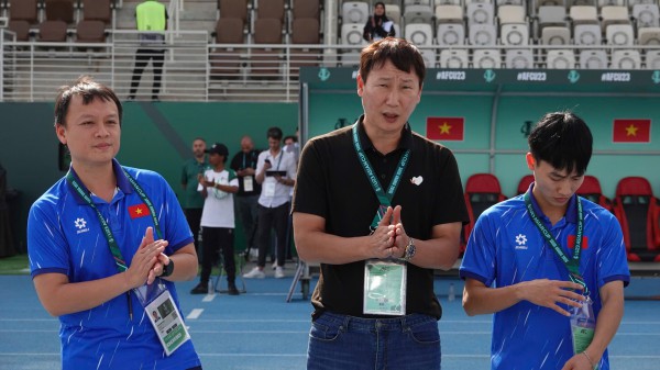 Thanh Nhàn trở lại, U.23 Việt Nam thêm phương án đá phạt: Hãy mang U.23 Kyrgyzstan đến đây!