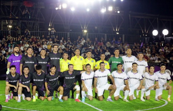 ‘Thiên thần’ Kaka và huyền thoại Figo truyền cảm hứng bóng đá đến Việt Nam ‘Thiên thần’ Kaka và huyền thoại Figo truyền cảm hứng bóng đá đến Việt Nam