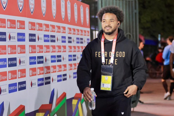 Thiếu Xuân Son, Nam Định hòa đối thủ Malaysia ‘liều lĩnh’ dùng sao nhập tịch lậu: Vẫn vững ngôi đầu!