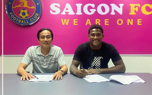 Thôi bay bổng giấc mơ J-League hóa, Sài Gòn FC chạy đua ổn định lực lượng