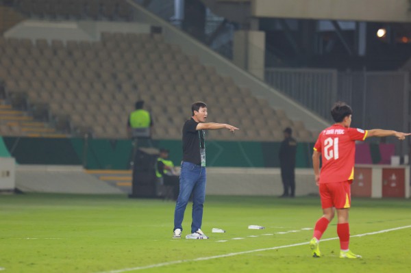 Thống kê cực bất ngờ, hành trình thầy Kim đang đi giống hệt thầy Park ở điểm này nhưng…