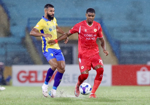 Thua đậm CLB CAHN, Hà Nội chìm trong nhóm cuối: Khủng hoảng cận kề, thầy Nhật có an toàn? Thua đậm CLB CAHN, Hà Nội chìm trong nhóm cuối: Khủng hoảng cận kề, thầy Nhật có an toàn?