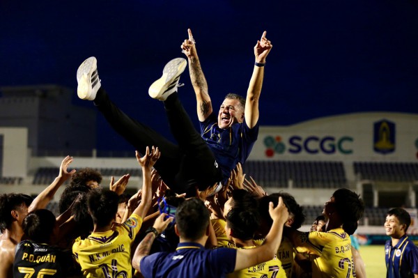 Thuyền trưởng đội U.17 Việt Nam giúp U.17 Hà Nội vô địch quốc gia