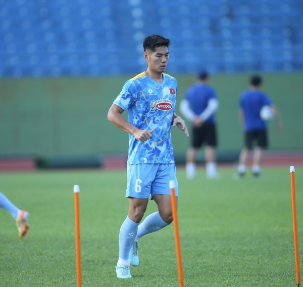 Tiến Linh nói điều bất ngờ về án phạt của Malaysia, quyết thắng đối thủ ở màn tái đấu