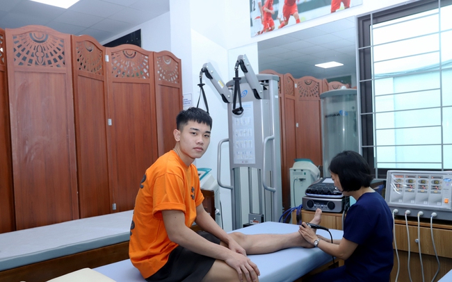 Tiền đạo Nguyễn Đình Bắc phục hồi nhanh sau chấn thương, có thể sớm trở lại thi đấu