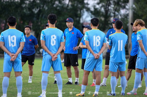 Tiền đạo U.23 Việt Nam nói điều xúc động về mẹ sau khi ghi bàn đánh bại Bangladesh Tiền đạo U.23 Việt Nam nói điều xúc động về mẹ sau khi ghi bàn đánh bại Bangladesh