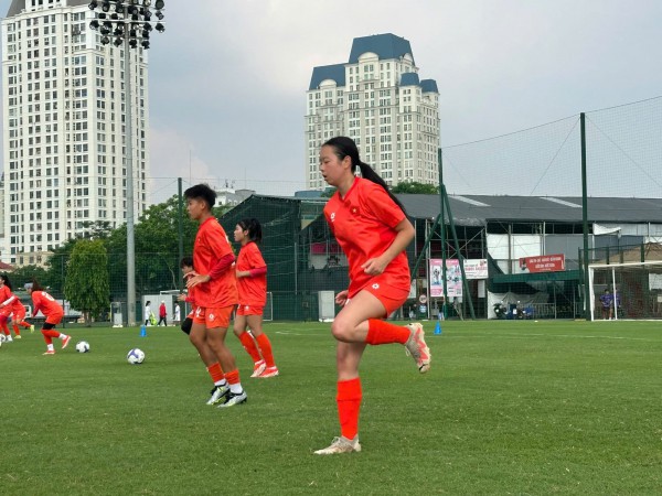 Tiền đạo Việt kiều có chiều cao lý tưởng, thử sức ở U.20 nữ Việt Nam Tiền đạo Việt kiều có chiều cao lý tưởng, thử sức ở U.20 nữ Việt Nam