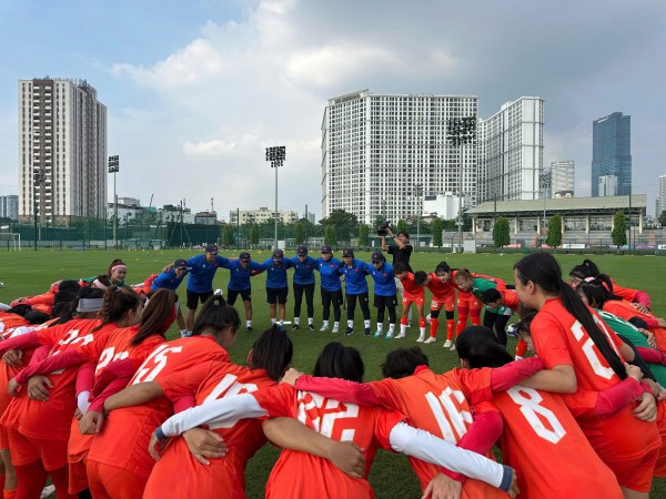 Tiền đạo Việt kiều có chiều cao lý tưởng, thử sức ở U.20 nữ Việt Nam Tiền đạo Việt kiều có chiều cao lý tưởng, thử sức ở U.20 nữ Việt Nam