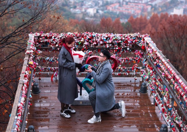 Tiền vệ Đức Huy cầu hôn nữ MC xinh đẹp của VTV: ‘Chốt đơn’ Tiền vệ Đức Huy cầu hôn nữ MC xinh đẹp của VTV: ‘Chốt đơn’