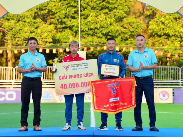 Tiền vệ tài hoa người Hà Tĩnh xuất sắc nhất VCK TNSV THACO cup 2026