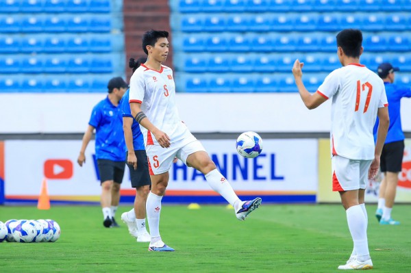 Tin tức mới nhất về đội tuyển Việt Nam: Xuân Son không ‘béo’, VFF bán vé trận Malaysia ở đâu? Tin tức mới nhất về đội tuyển Việt Nam: Xuân Son không ‘béo’, VFF bán vé trận Malaysia ở đâu?