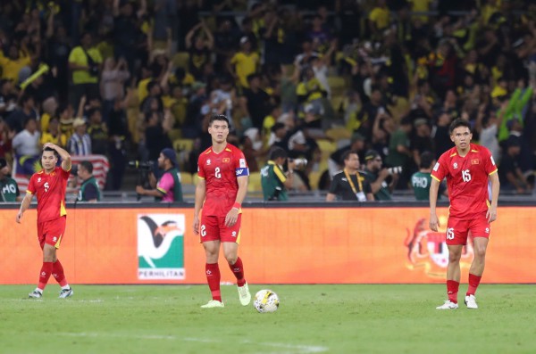 Toàn cảnh vụ nhập tịch 'lậu' của bóng đá Malaysia, FIFA thay đổi quan điểm thế nào? Toàn cảnh vụ nhập tịch 'lậu' của bóng đá Malaysia, FIFA thay đổi quan điểm thế nào?