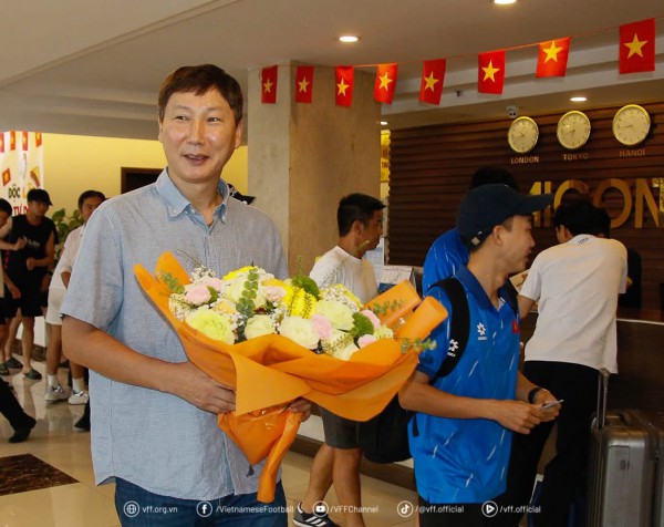 Trần Thành Trung đã ‘bắt sóng’ Lê Viktor, khoảnh khắc được chờ đợi của U.23 Việt Nam Trần Thành Trung đã ‘bắt sóng’ Lê Viktor, khoảnh khắc được chờ đợi của U.23 Việt Nam