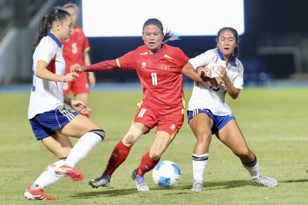 Trọng tài cướp mất HCV SEA Games xứng đáng của đội tuyển nữ Việt Nam: Cay đắng và cảm phục! Trọng tài cướp mất HCV SEA Games xứng đáng của đội tuyển nữ Việt Nam: Cay đắng và cảm phục!