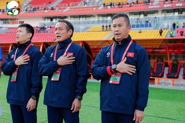 Trung vệ HAGL cao 1,95 m sẵn sàng cùng U.23 Việt Nam đánh bại U.23 Hàn Quốc Trung vệ HAGL cao 1,95 m sẵn sàng cùng U.23 Việt Nam đánh bại U.23 Hàn Quốc