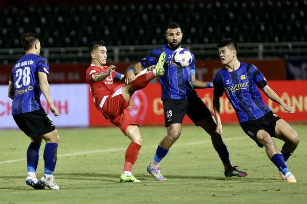 Trung vệ HAGL cao 1,95 m sẵn sàng cùng U.23 Việt Nam đánh bại U.23 Hàn Quốc Trung vệ HAGL cao 1,95 m sẵn sàng cùng U.23 Việt Nam đánh bại U.23 Hàn Quốc