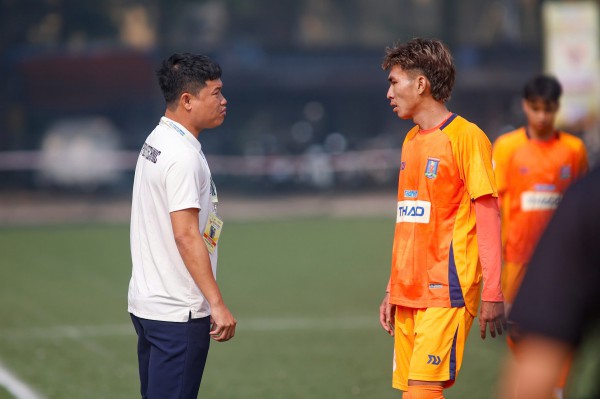 Trường CĐ FPT Polytechnic: Thầy trò HLV Đông Triều quyết chiến cho giấc mơ 'vàng'