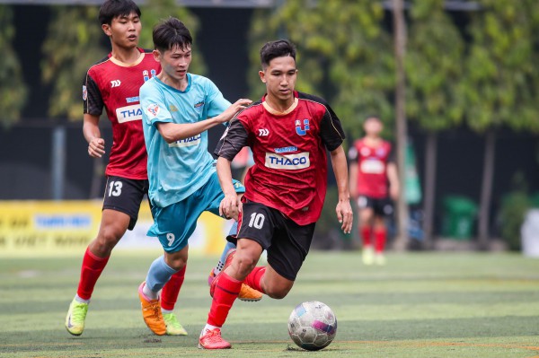 Trường ĐH Bách khoa (ĐHQG TP.HCM) - Trường ĐH Công nghiệp TP.HCM: Nảy lửa