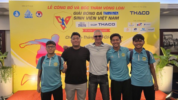 Trường ĐH Bách khoa - ĐHQT TP.HCM có trợ lý HLV Tây: Như hổ thêm cánh!