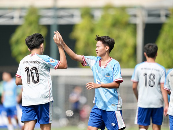 Trường ĐH Công nghệ Kỹ Thuật TP.HCM - ĐH Kinh tế TP.HCM: Quyết tranh ngôi đầu