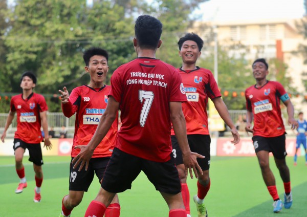 Trường ĐH Công nghiệp TP.HCM 0-0 Trường ĐH TDTT Đà Nẵng: Cuộc chiến của sự kỷ luật