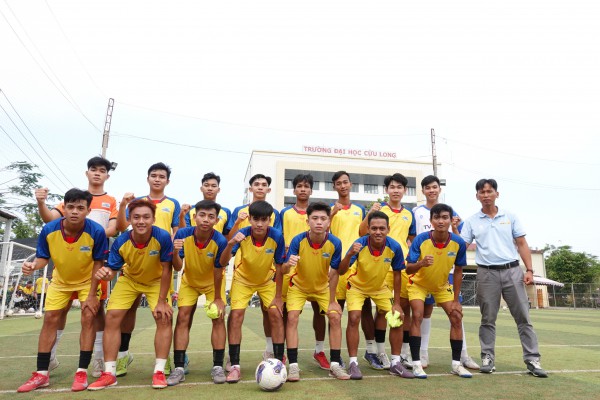 Trường ĐH Cửu Long cố gắng lập 'kỳ tích' tại TNSV THACO cup 2026
