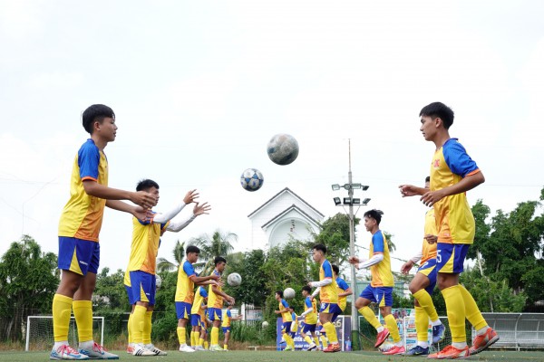 Trường ĐH Nam Cần Thơ quyết tâm giành 'vé vàng' vòng loại TNSV THACO cup 2026 Trường ĐH Nam Cần Thơ quyết tâm giành 'vé vàng' vòng loại TNSV THACO cup 2026
