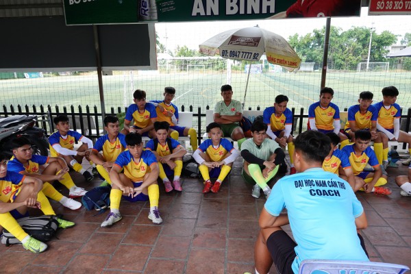 Trường ĐH Nam Cần Thơ quyết tâm giành 'vé vàng' vòng loại TNSV THACO cup 2026 Trường ĐH Nam Cần Thơ quyết tâm giành 'vé vàng' vòng loại TNSV THACO cup 2026