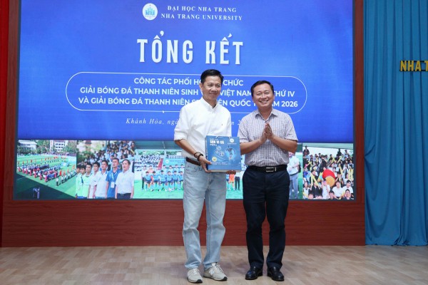 Trường ĐH Nha Trang khép lại giải TNSV THACO cup 2026, ngày tổng kết giàu cảm xúc Trường ĐH Nha Trang khép lại giải TNSV THACO cup 2026, ngày tổng kết giàu cảm xúc