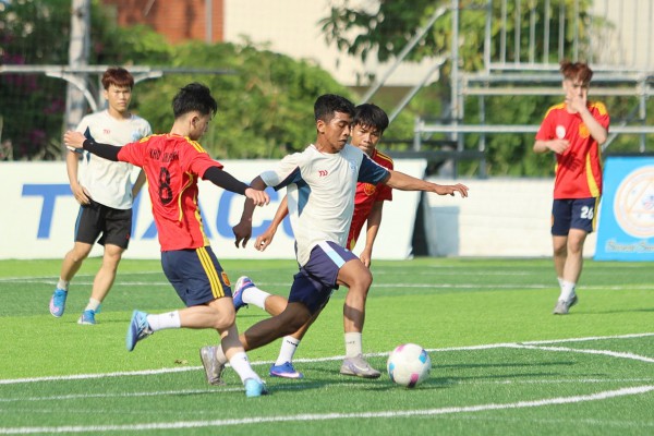 Trường ĐH Nha Trang tổ chức giải bóng đá sinh viên sau dấu ấn TNSV THACO Cup