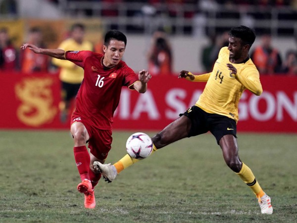 Tuyển Việt Nam chốt 23 cầu thủ đấu với Úc: Gạch tên thủ môn Văn Hoàng