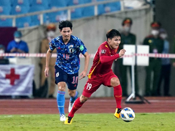 Tuyển Việt Nam sẽ chinh phục AFF Cup nhờ bộ đôi Hoàng Đức, Quang Hải?
