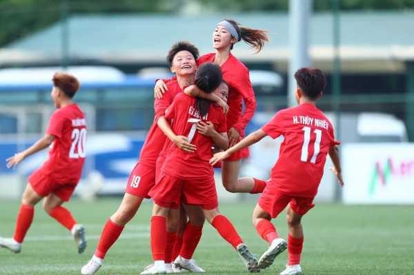 U.16 Hà Nội vô địch lượt đi giải vô địch U.16 nữ quốc gia 2025 U.16 Hà Nội vô địch lượt đi giải vô địch U.16 nữ quốc gia 2025