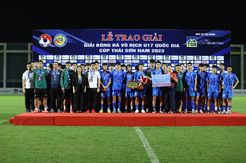 U17 Viettel gặp U17 Hồng Lĩnh Hà Tĩnh ở trận chung kết Giải U17 Quốc gia – cúp Thái Sơn Nam 2023
