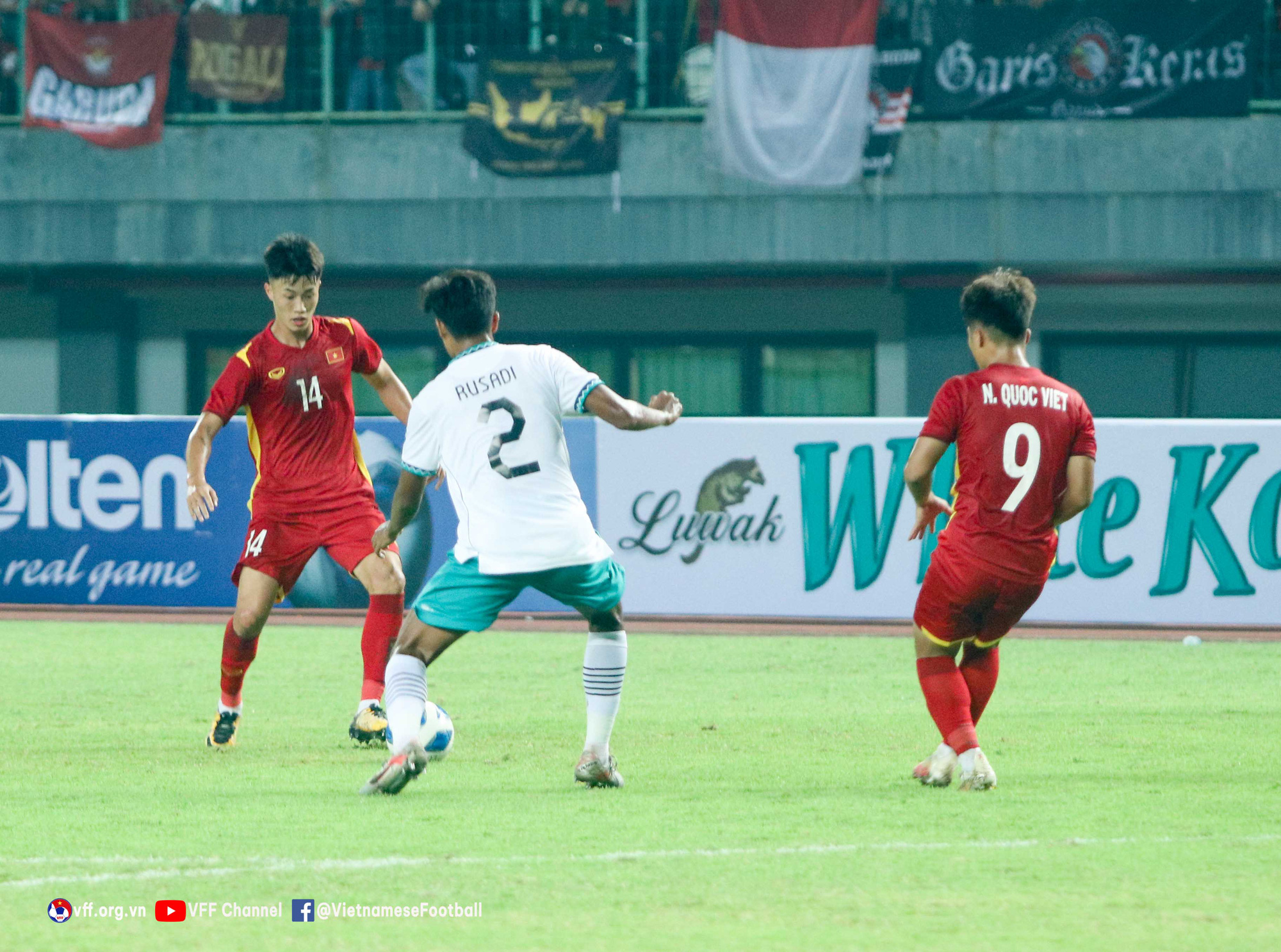 U19 Việt Nam chia điểm với U19 Indonesia trong trận ra quân tại bảng A