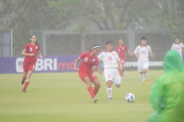 U19 nữ Việt Nam thắng đậm 5-0 U19 nữ Singapore trong trận mở màn U19 nữ Đông Nam Á 2023