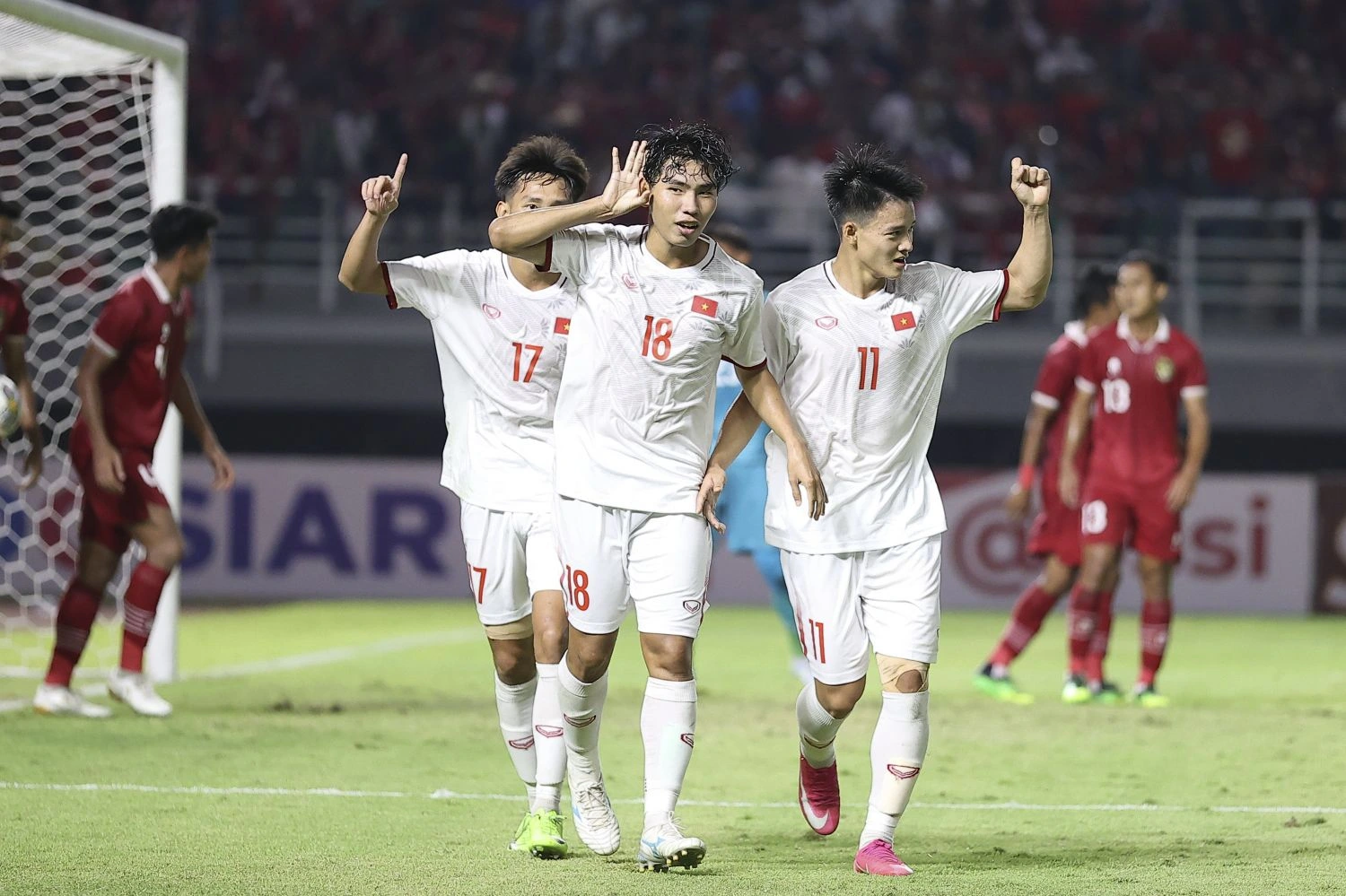 U.20 Thái Lan và U.20 Indonesia sớm bị loại: Khó vượt thành tích U.20 Việt Nam! U.20 Thái Lan và U.20 Indonesia sớm bị loại: Khó vượt thành tích U.20 Việt Nam!