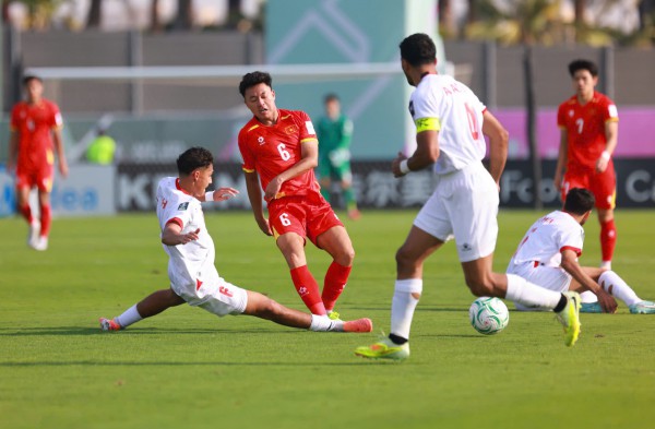 U.23 Việt Nam biến đội bóng Tây Á từ thế cửa trên thành ‘chú mèo’ yếu đuối U.23 Việt Nam biến đội bóng Tây Á từ thế cửa trên thành ‘chú mèo’ yếu đuối