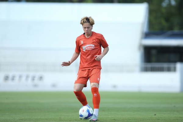 U.23 Việt Nam khí thế hừng hực, HLV Kim Sang-sik đích thân thị phạm! U.23 Việt Nam khí thế hừng hực, HLV Kim Sang-sik đích thân thị phạm!