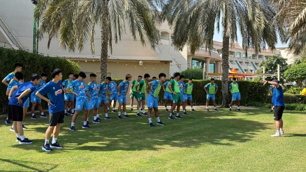 U.23 Việt Nam tập sân chuẩn FIFA đẹp nhất UAE, sẵn sàng đọ sức đối thủ cực mạnh Qatar U.23 Việt Nam tập sân chuẩn FIFA đẹp nhất UAE, sẵn sàng đọ sức đối thủ cực mạnh Qatar
