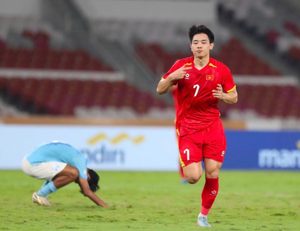 U.23 Việt Nam vào bán kết nhưng chưa thể mừng: Phải chỉnh nhiều mới thắng được Philippines U.23 Việt Nam vào bán kết nhưng chưa thể mừng: Phải chỉnh nhiều mới thắng được Philippines