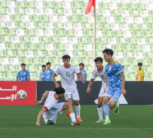 VFF nói gì về trận thua của U.23 Việt Nam, báo tin không vui về Thanh Nhàn và Nguyễn Tân